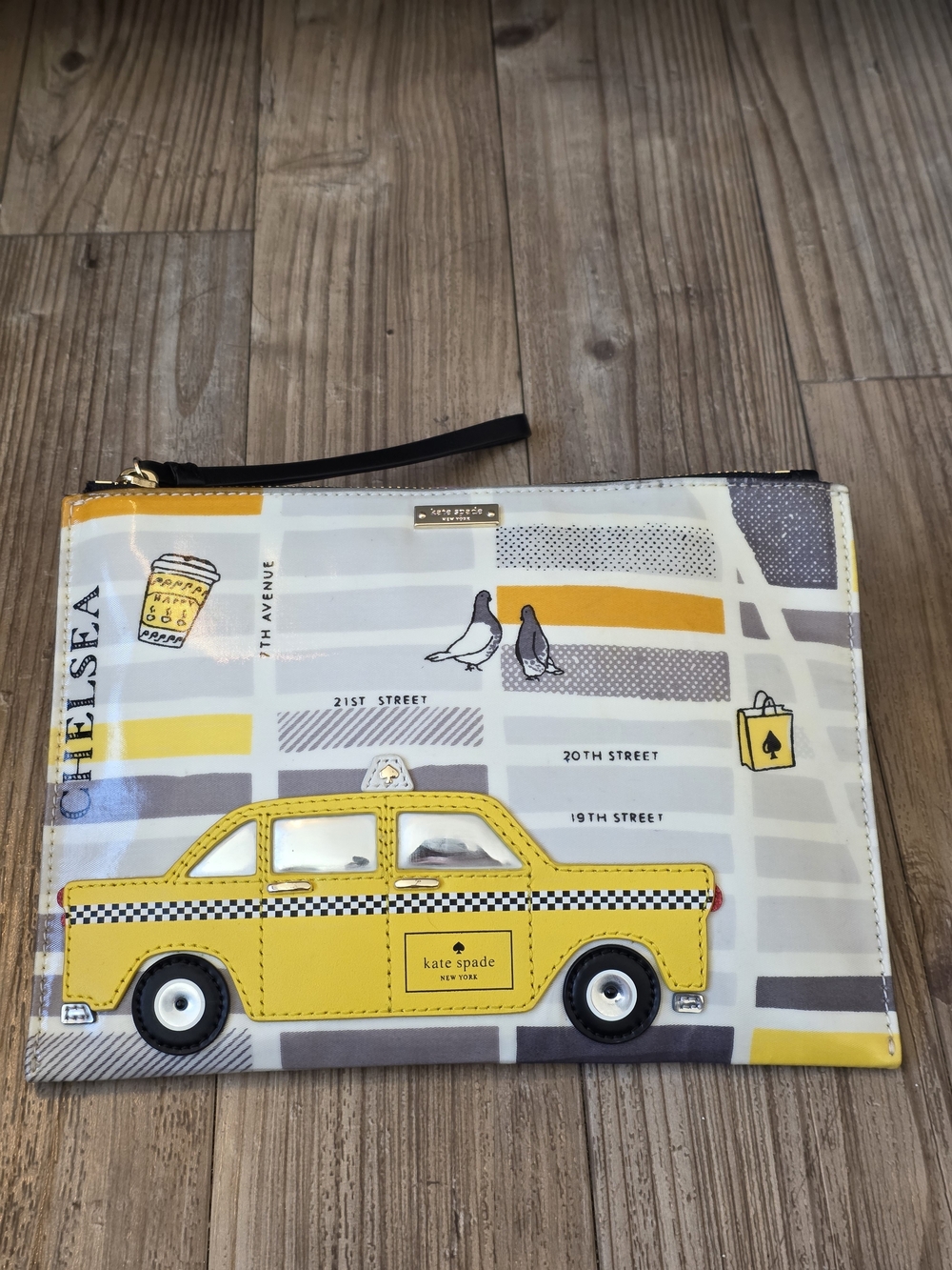 Kate Spade Novelty "On the Ave" Cab Bella Wristlet Pouch/Clutch